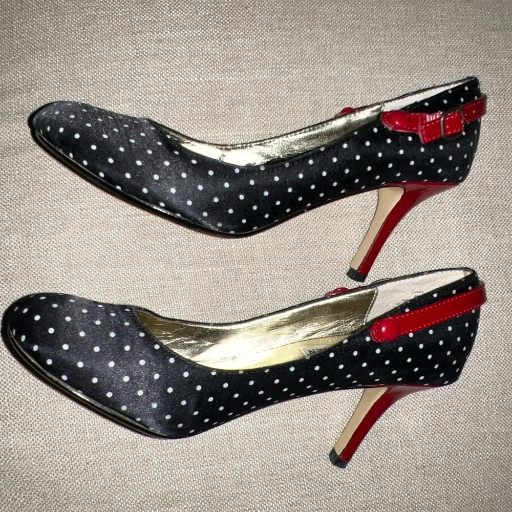 Retro Steve Madden Luvvy Black Polka Dot Heels Red Buckle Strappy 6M Rockabilly - Picture 8 of 11
